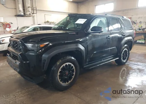 2025 Toyota 4Runner Hybrid Trd Off Road Premium z USA, uszkodzony, nr VIN JTEVB5BRXS5023926